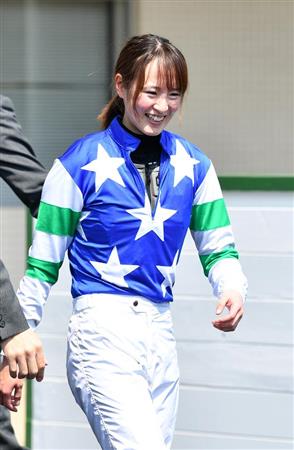 藤田菜七子が女性騎手初のJRA通算100勝を達成! mnewsplus 1587786072 1313 - 藤田菜七子が女性騎手初のJRA通算100勝を達成!