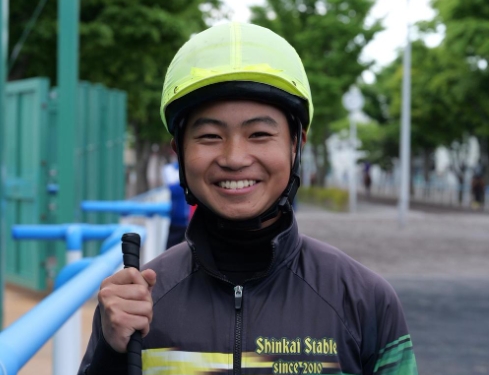 【競馬】デビュー2年目の石田拓郎騎手(19)が福島2Rで初勝利